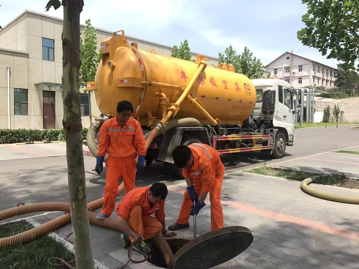 青云谱化粪池清理与5-8吨吸粪车施工效率分析